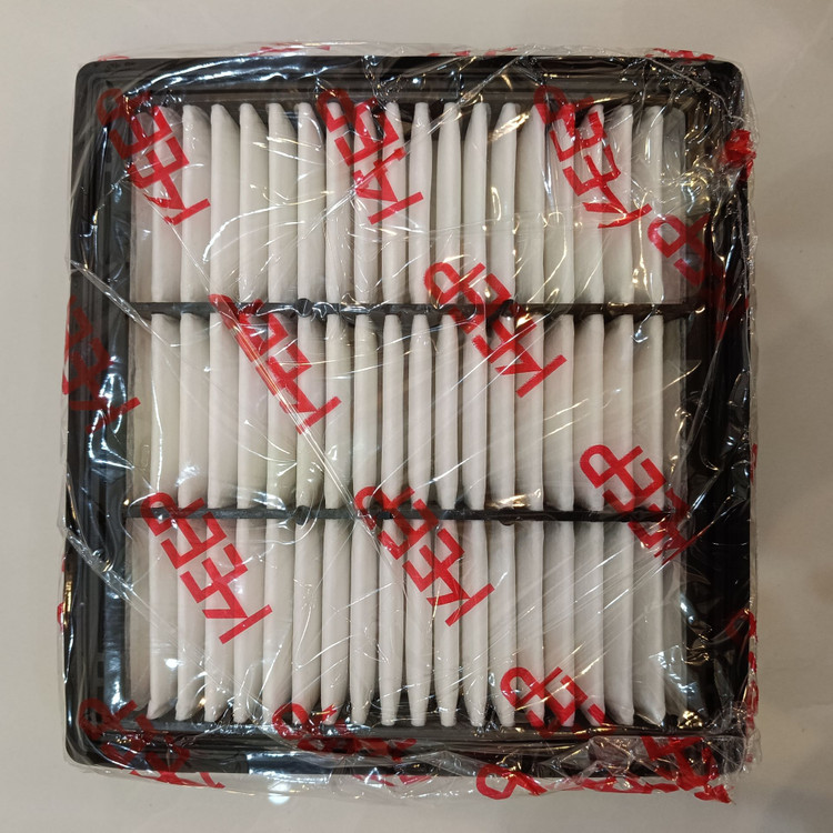 فیلتر هواکش وارداتی کد فنی 70060-17801 مناسب برای لندکروز اتاق 300 202۱ـ ۲۰۲۲-۲۰۲۳-۲۰۲۴-۲۰۲۵